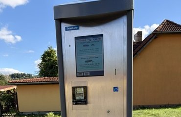 Nový platební terminál na parkovišti v Hamrech
